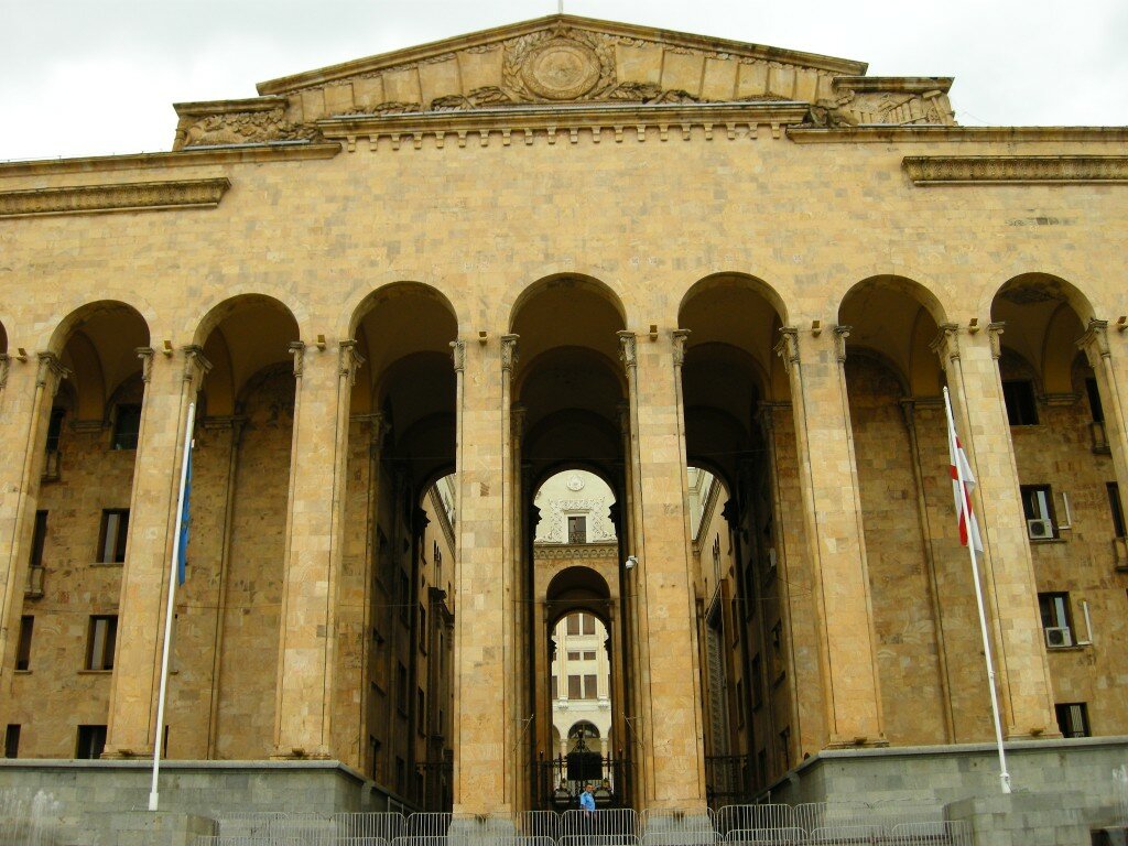 Parlament gruziński w Tbilisi